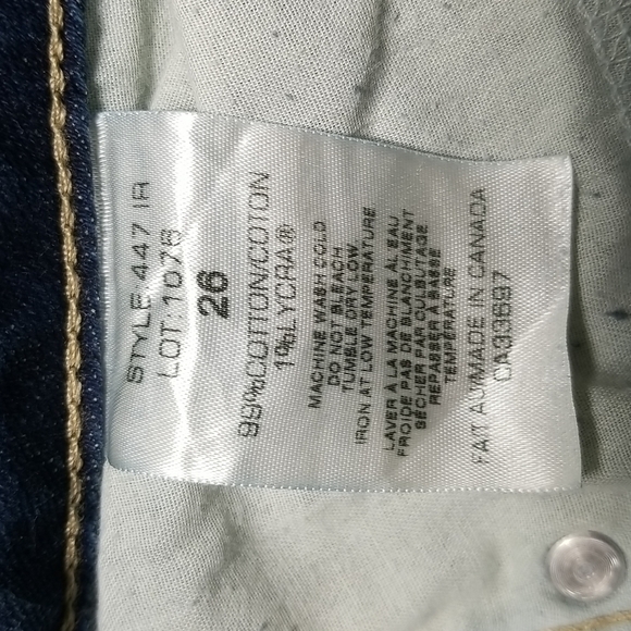 Iron Army Women's Jeans Size 26 Naturally Distressed Flaired Bottom Canadian - Picture 7 of 7